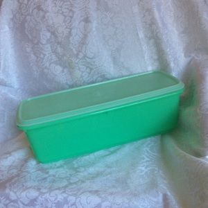 VTG Tupperware Veggie Celery carrot 🥕 Keeper EUC